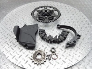 2014 09-14 Yamaha R1 YZFR1 Front Rear Sprocket Gear Hub Damper Cover Final Drive - Picture 1 of 9