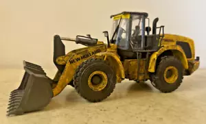 Motorart 1:50 Scale NEW HOLLAND W300c FRONT END LOADER Detailed For Coal Loading - Picture 1 of 14