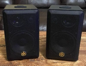 Par de altavoces de estantería para libros BIC America RTR 43 negros interiores/exteriores - Imagen 1 de 10