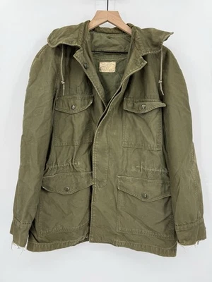 Chaqueta De Colección Ejército de Estados Unidos Mediana 1962 Chaqueta de Campo M65 Vietnam Verde Capucha Militar Foto 1 de 4