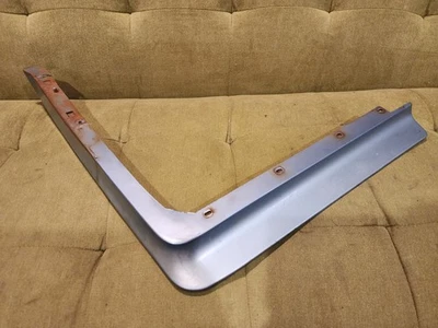 1990 - 1992 凯迪拉克 Brougham 乘客右前保险杠填充 Boomerang — 第 1/4 张图片