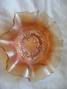 Carnival Glass-Bowl-fluted edge-grapes & leaves-1940's-1950's-7" diameter-2"tall - Picture 1 of 3
