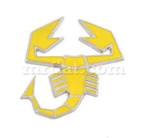 Emblema Fiat 500 Abarth Scorpion metal amarillo 70 mm - Imagen 1 de 1