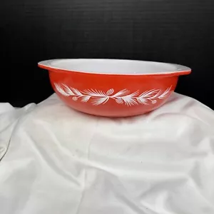 Pyrex Flamingo Pink Pine Cone Wheat 2Qt Casserole Bowl #024 NO LID - Picture 1 of 9