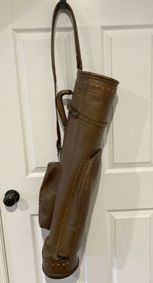 Bolsa de golf vintage de cuero alrededor de los años 40 en buen estado, 32" x 6,5" Foto 1 de 4