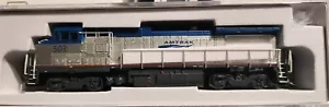 Atlas Master N Scale DASH 8-32BHW Locomotive Amtrak #503 Phase V - Picture 1 of 6