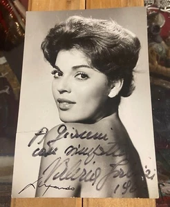 Valeria Fabrizi Postcard From The 60S Signed And Dedicated - Picture 1 of 2
