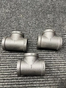 Lot of 3 NEW 1" Npt 150 Female Tee Black Malleable Iron Pipe Fittings - Picture 1 of 6