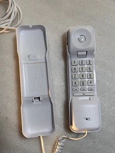 🚨Vintage AT&T 210M Trimline Corded Phone - White (CLEARANCE) - Picture 1 of 3