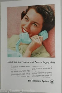 1959 Bell Telephone advertisement, Housewife in housecoat, in bed, on phone - Foto 1 di 3