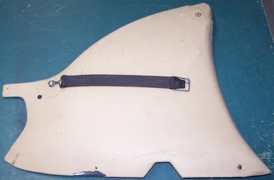 Fiat Spider Beige Rear Driver Side Seat Panel Some Damage visible Foto 1 de 2