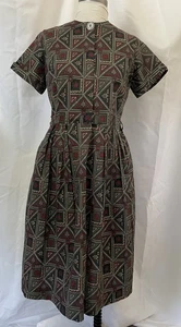Vintage 1950's Green MCM Geometric Print Handmade Cotton Day Dress B 40" W 32" - Picture 1 of 10