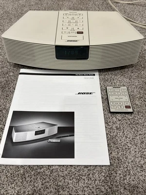 Bose Wave Radio Music AWR1-1W Clock AM/FM Radio Alarm Remote White MINT - Image 1 of 4