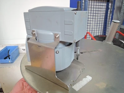 Vacuubrand Membranpumpe ME 4C NT, 731200 Neu inkl. Edelstahlhalter - Bild 1 von 2