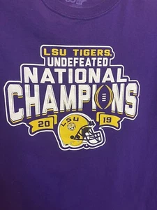 Camiseta LSU Undefeated National Champions 2019 adulto grande púrpura - Imagen 1 de 6