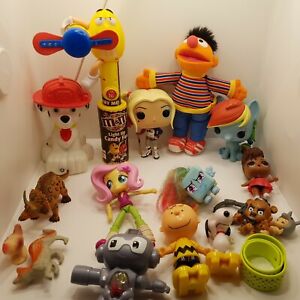 Funko Elmo Charlie Brown Dinosaurs M&M's Candy Fan PAW Patrol Freddy Fazbear 