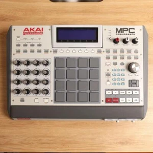 AKAI professional MPC RENAISSANCE Sequencer Sampler MIDI Retro Tested Japan Used - Picture 1 of 7