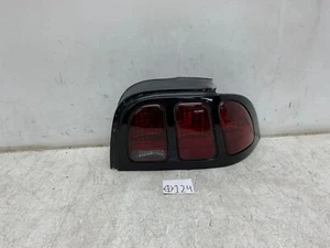 1996 1997 1998 Ford Mustang Passenger Side Halogen Tail Light OEM - Picture 1 of 10
