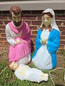 Vintage 3-Piece Lighted Nativity Blow Mold Set Joseph Mary Baby Jesus - Picture 1 of 5