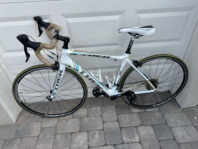 Trek Madone 4.5 Carbon Road Bike 48cm - Image 1 of 4