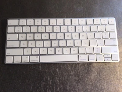 Apple Magic Keyboard Model A1644  - EMC 2815 - Image 1 of 3