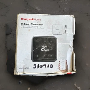 Honeywell Home T6R Smart Thermostat - Picture 1 of 2