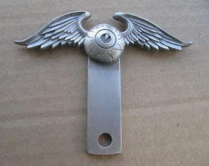 VON DUTCH FLYING EYEBALL LICENSE PLATE TOPPER HOT ROD RAT ROD MOTORCYCLE BOBBER - Picture 1 of 1
