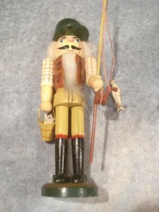 VINTAGE HANDMADE/HANDPAINTED WOODEN 10" TALL FISHERMAN NUTCRACKER - Picture 1 of 3
