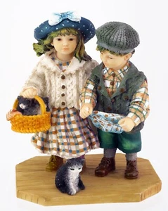 Christine Haworth Leonardo Collection Figure ~ Sleepy Kittens - Picture 1 of 3