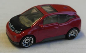 Matchbox 2015 BMW i3 weinrotmetallic Elektroauto Auto Car PKW Mattel MBX ´15 - Picture 1 of 5