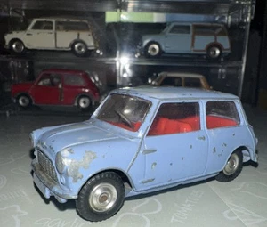 Corgi Toys #226 Morris Mini Minor; Blue Car & Red Interior, 1/48 UK Made 1960-67 - Picture 1 of 14