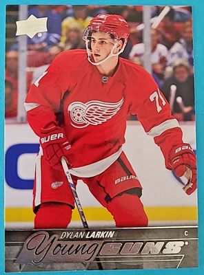 2015-16 Dylan Larkin Upper Deck Young Guns Rookie RC #228 - Image 1 of 3