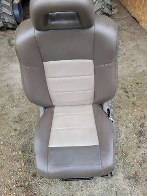 Jeep Patriot 2007 cojín trasero izquierdo asiento trasero del lado del conductor OEM 167866 Foto 1 de 4