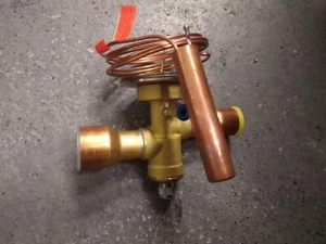EMERSON TX7-Z17 THERMOSTATIC EXPANSION VALVE 20-30 TON 207535 - Picture 1 of 6
