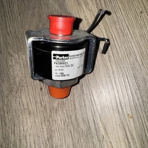 Parker Valve No. PA36RX21: 53 VDC - Picture 1 of 3