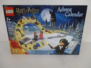 LEGO Harry Potter 2020 calendario de adviento retirado sellado #75981 335 piezas totalmente nuevo - Imagen 1 de 7