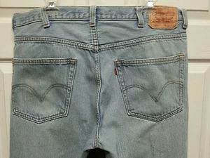 LEVI 550 MEN'S JEANS SIZE 38 X 31 100%COTTON CLASSIC LIGHT RELAXED - Picture 1 of 9