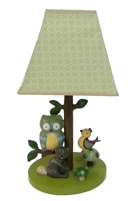 Lámpara de vivero de corderos e hiedras bosque búho pájaro castor setas base verde Foto 1 de 4