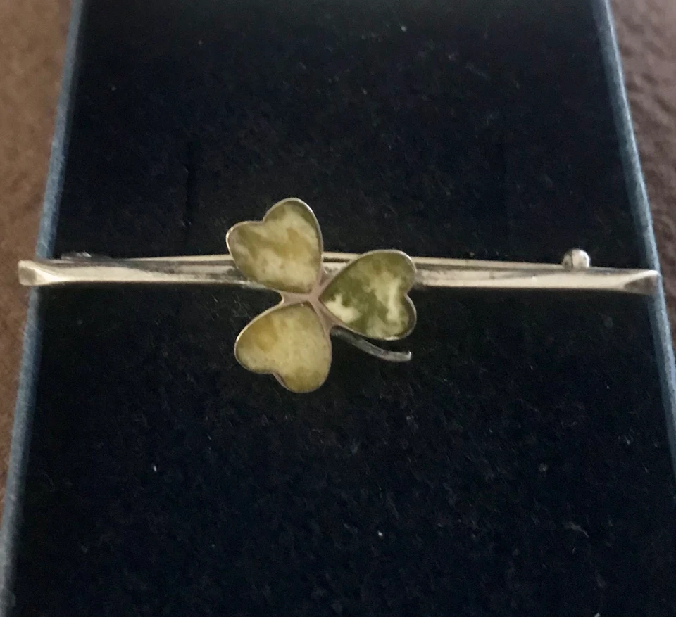 PLATA REAL ESTAMPADA VINTAGE/ANTIGUA? Broche trébol barra suerte con piedras verdes Foto 1 de 3