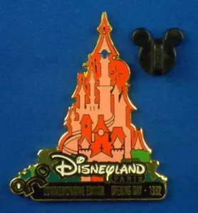 Prendedor del mes Disneyland París castillo de apertura WDW julio 2000 LE #2084 - Imagen 1 de 3