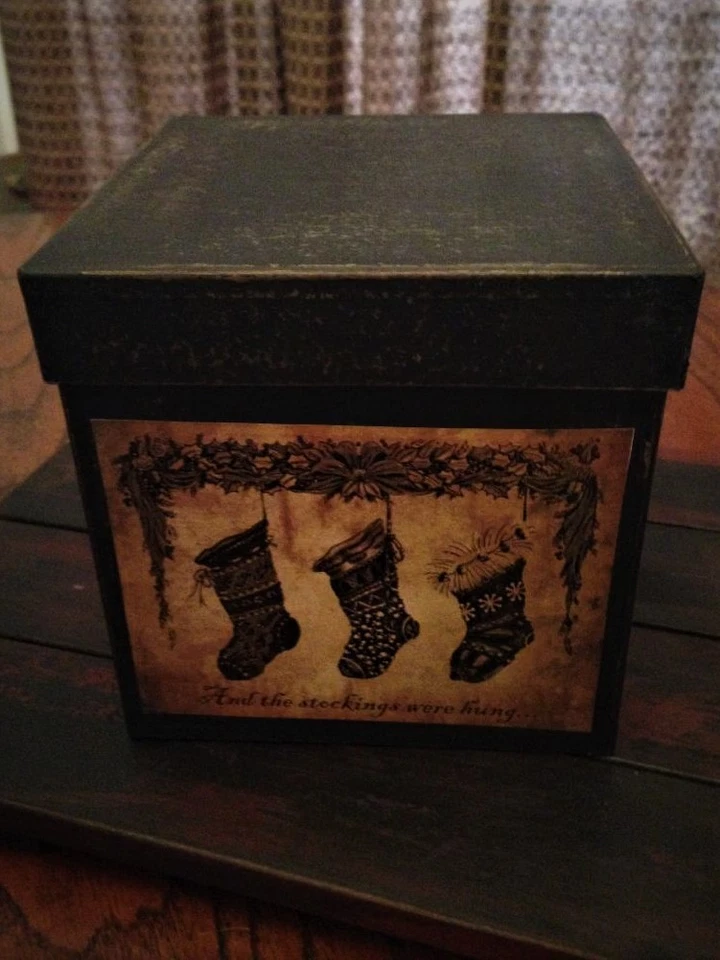 ~*Navidad primitiva~Se colgaron medias~Caja despensa*~ Foto 1 de 1