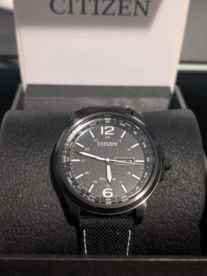 Cuarzo solar Citizen Eco-Drive BM8478-01E Foto 1 de 4