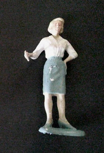 James Bond 007 - Miss Moneypenny 3.5 inch Figure, Vintage 1965 A.C. Gilbert Toys - Picture 1 of 4