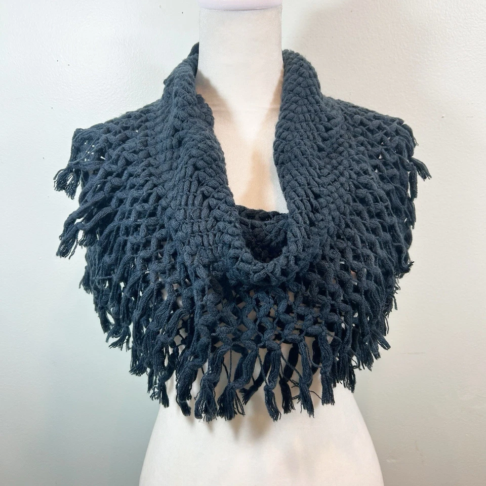 Bufanda tejida infinita azul marino American Eagle Outfitters talla única boho flecos borla Foto 1 de 4
