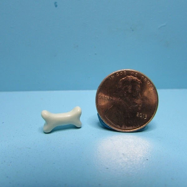 Casa de muñecas miniatura hueso de perro MUL1115 Foto 1 de 1