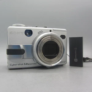 Sony Digital Camera Cybershot DSC-V1 5.0MP Silver Tested - Picture 1 of 8