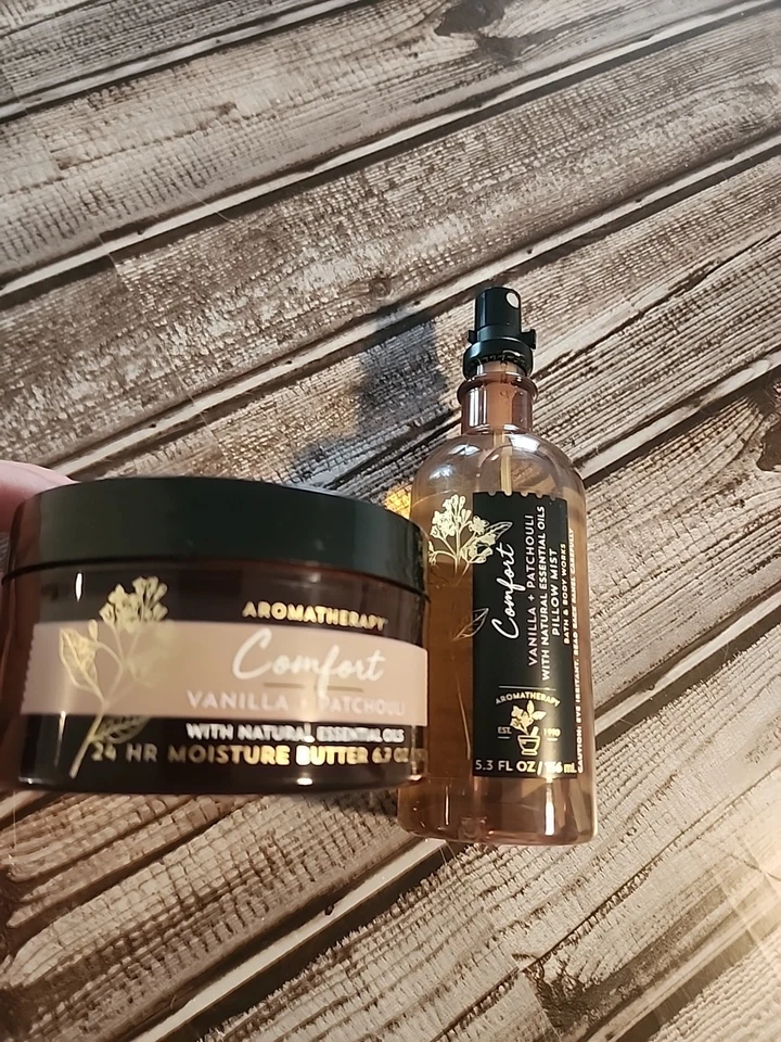 BATH BODY WORKS ACEITE ESENCIAL DE PACHULÍ DE VAINILLA NIEBLA Y MANTEQUILLA CORPORAL CONFORT 2 PIEZAS Foto 1 de 3