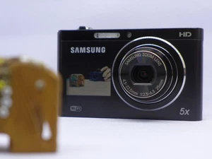 Samsung DV300F 16.0MP / Dual Screen / Digital Camera - Black - Picture 1 of 22