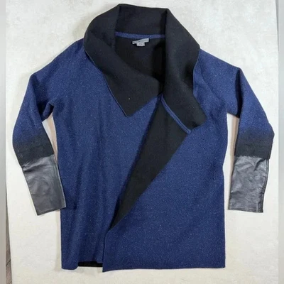 Cárdigan abierto Vince talla mediana mezcla de lana cachemir azul marino y negro con cuero Foto 1 de 4