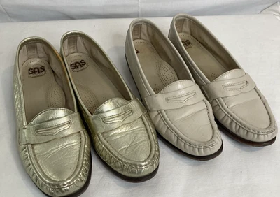 2 Pair SAS Tripad Women's Size 8.5 Narrow Shoes Beige and Gold Leather Loafers - Image 1 of 4